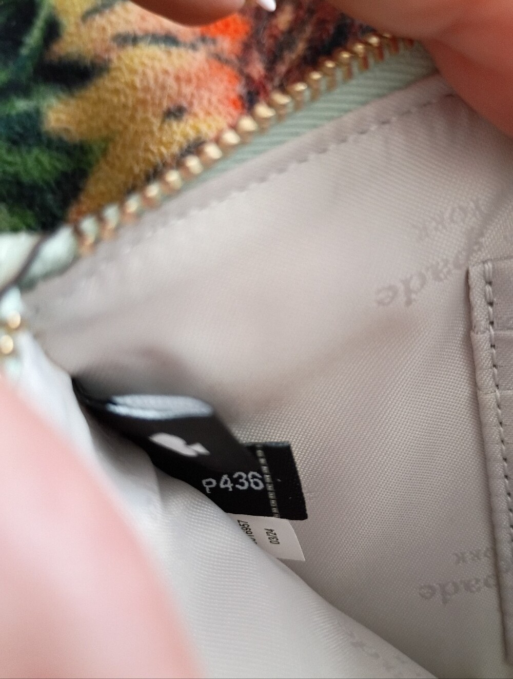 Kate Spade Lucy Day Tripper Daisy Medium L-Zip - Picture 5 of 8